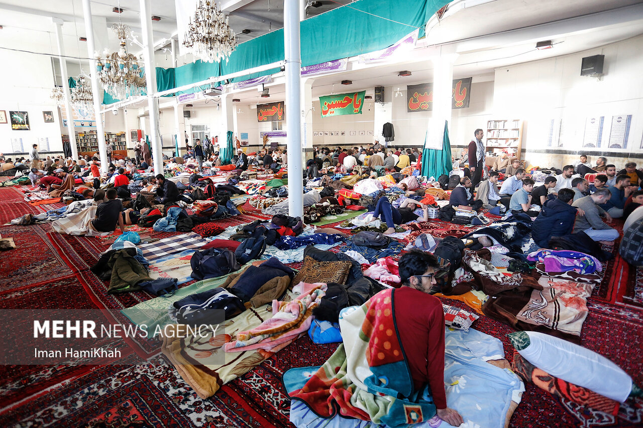 آیین معنوی اعتکاف در همدان