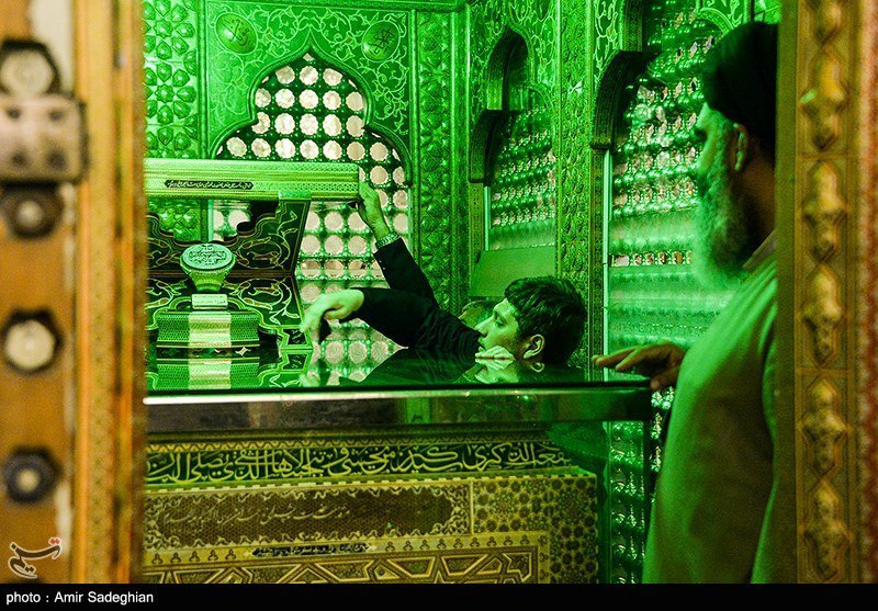 عکس/ مراسم گلاب‌شویی حرم مطهر حضرت شاهچراغ (ع)  