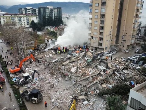 تخریب ساختمان ها در شهر «عثمانیه» ترکیه بر اثر زلزله