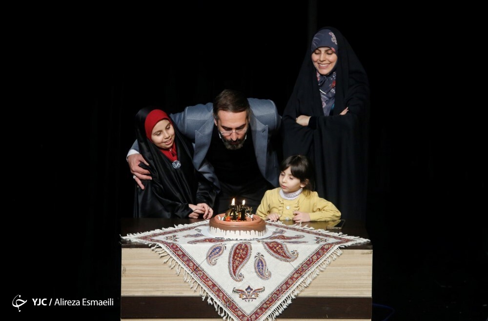 اختتامیه چهارمین دوره شب شعر انقلاب