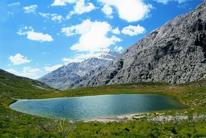 دریاچه کوه گل، مرواریدی در دنا