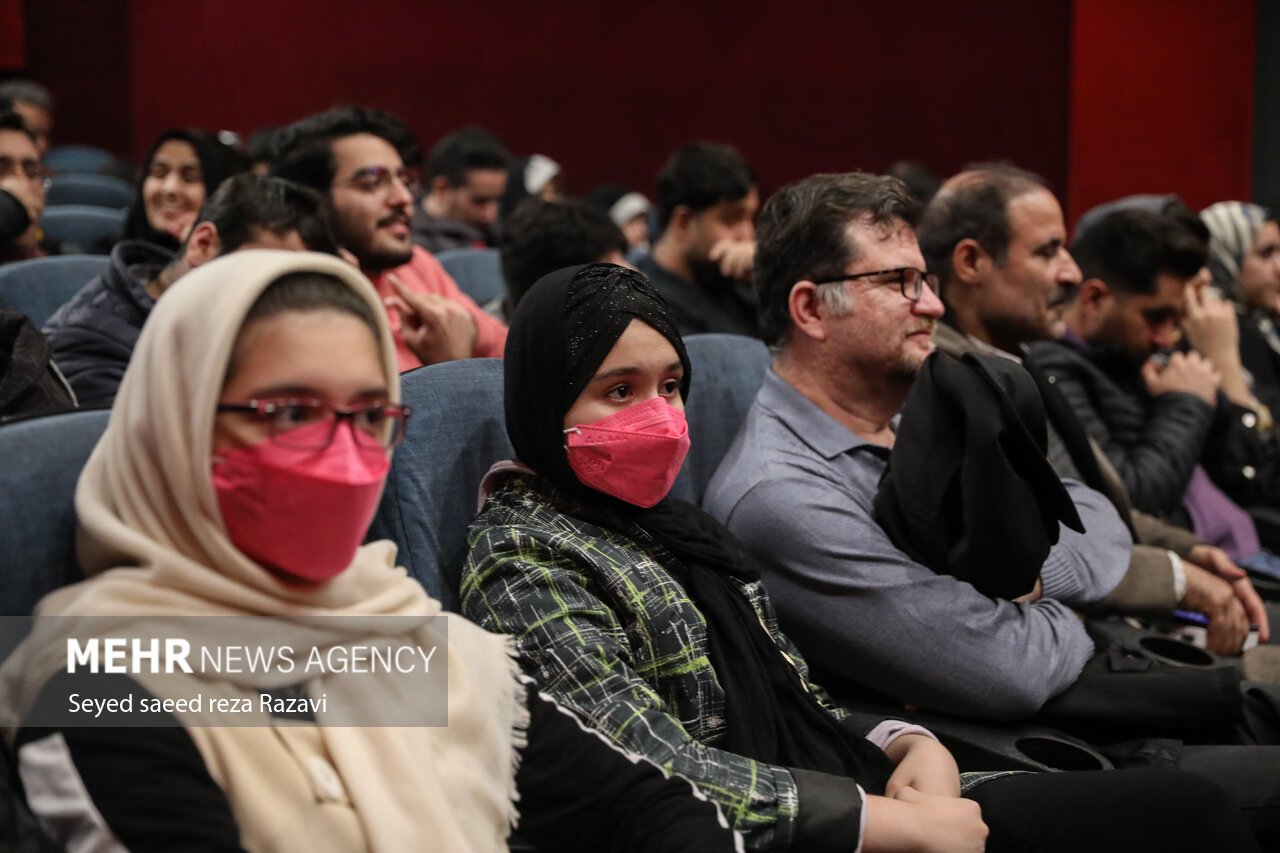 استقبال مردمی در سینماهای جشنواره فجر چهل و یکم