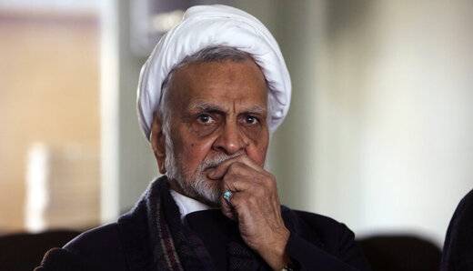 حجتی کرمانی: هیچ‌جای قانون اساسی ننوشته، رهبر باید «عمامه» داشته باشد