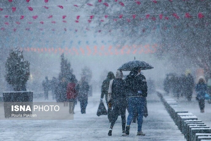 بارش برف در همدان