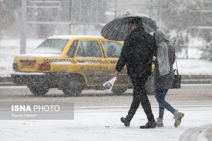 بارش برف در همدان