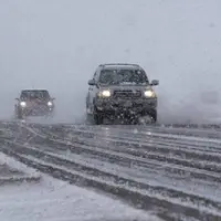 تمام جاده‌های استان قزوین به دلیل بارش برف لغزنده است