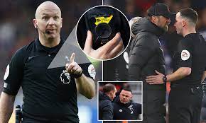 انگلیس آزمایش می‌کند؛ دوربین متصل به بدن داور