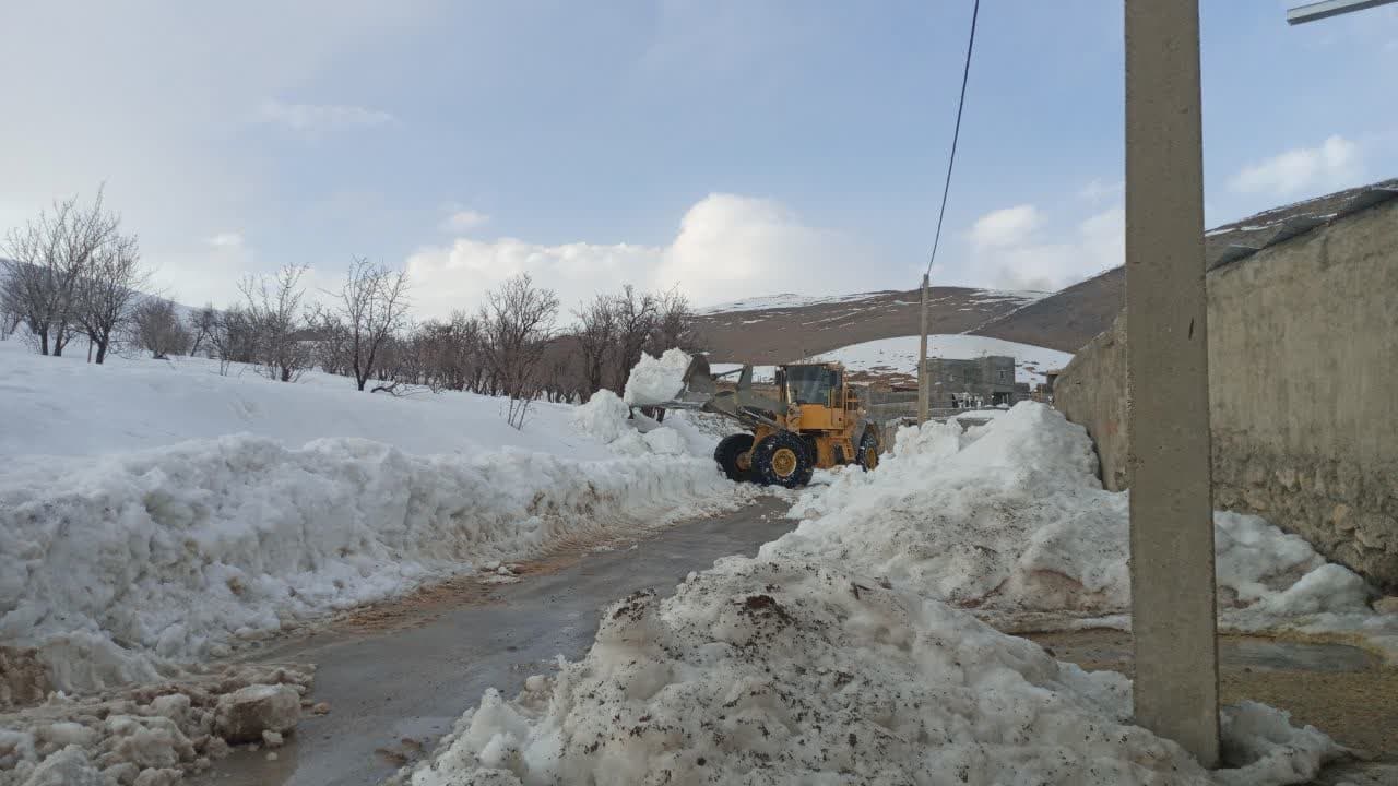 ۹ روستا در فریدونشهر، همچنان در محاصره برف