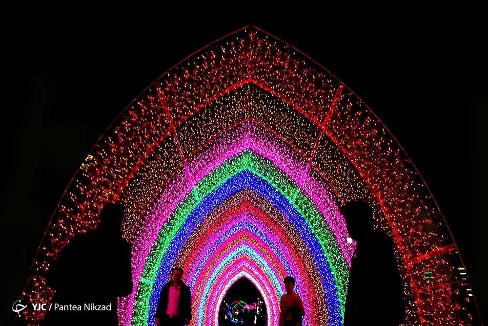 عکس/ بزرگترین جشن نور کشور در تهران