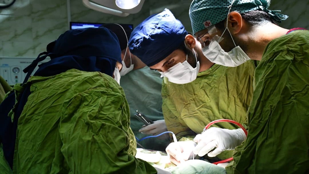 انجام عمل موفقیت‌آمیز جراحی تومور در سقز