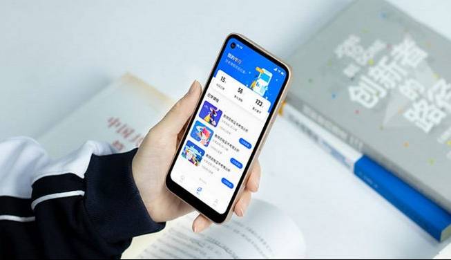 با این گوشی از شر اعتیاد به دنیای مجازی خلاص شوید