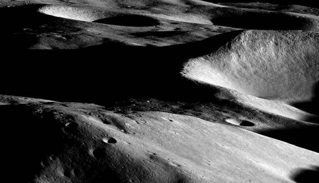 فضاپیمای ناسا از مکان فرود ماموریت «آرتمیس3» روی ماه عکس گرفت
