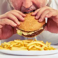 ۵ اشتباه رایج پس از پرخوری