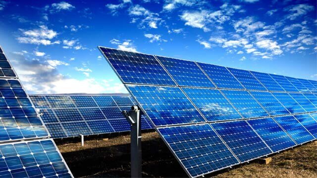 بهره‌برداری از دوازدهمین نیروگاه خورشیدی بزرگ در یزد