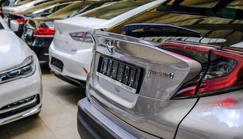 فروش خودرو وارداتی پس از ۵ سال وقفه رسما آغاز شد