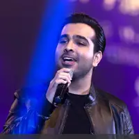 اجرای ترانه «لبخند» فرزاد فرخ در ویژه برنامه سال نو 