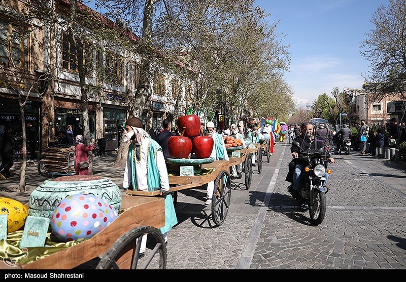 عکس/ جشن بهار ایران در بازار تهران