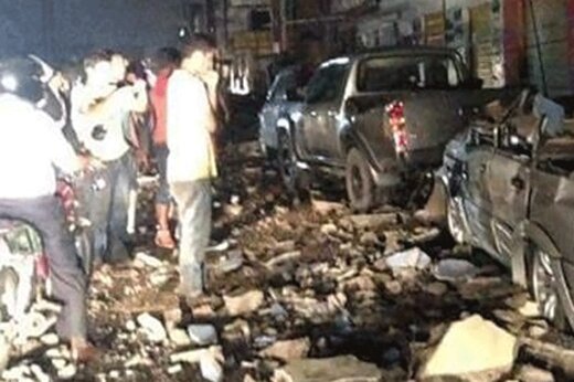 لحظه وقوع زلزله ۶/۸ ریشتری در اکوادور؛ فرار مردم در وسط میدان بزرگ
