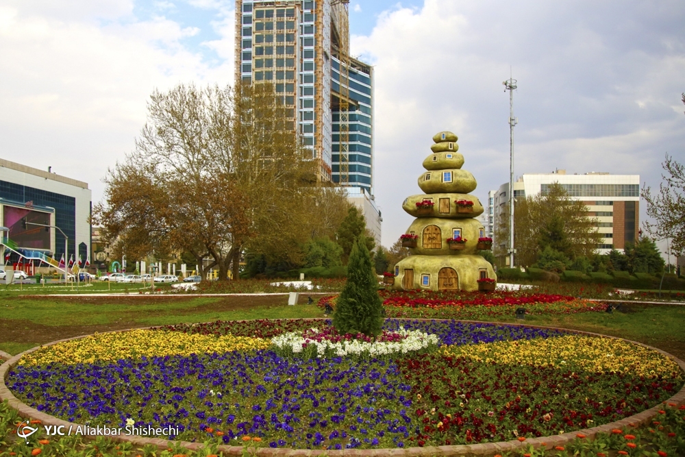 عکس/ المان های نوروزی جذاب شهر مشهد