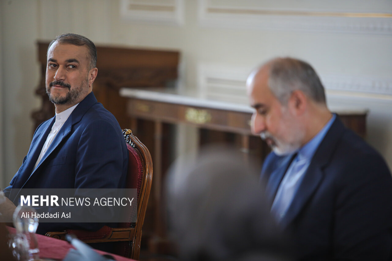 آخرین نشست خبری وزیر امور خارجه در سال ۱۴۰۱