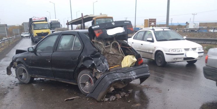 تصادف زنجیره‌ای ۵ خودرو در جاده تهران - مشهد