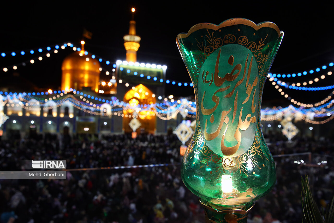 تحویل سال ۱۴۰۲ در حرم مطهر رضوی