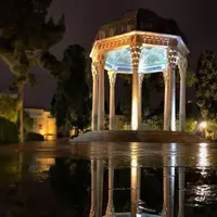لحظه تحویل سال ۱۴۰۲ در حافظیۀ شیراز