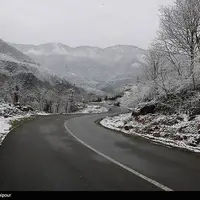 بارش برف بهاری در برخی از جاده‌های لرستان