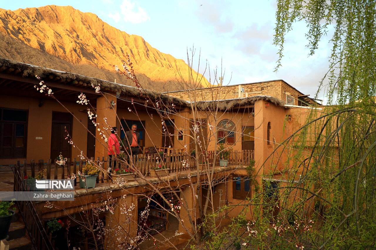 تحویل سال ۱۴۰۲ در روستای «ونک سمیرم»