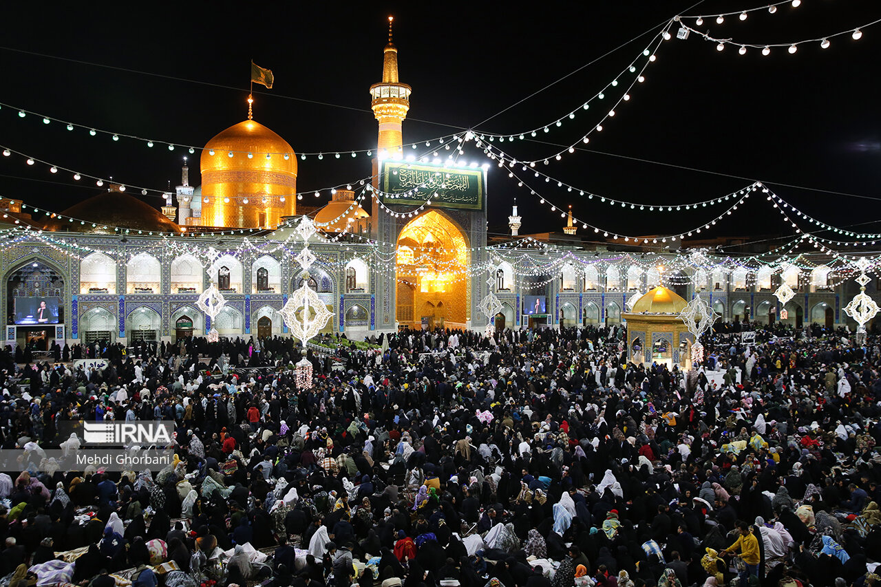 تحویل سال ۱۴۰۲ در حرم مطهر رضوی