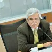 یک اقتصاددان: تغییر نگاه به ارتباط با جامعه جهانی یک ضرورت است