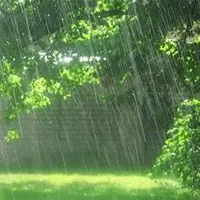 هوای همدان بارانی است