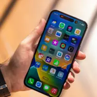 چرا آیفون‌های اپل به پنل OLED سامسونگ مجهزند؟