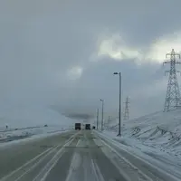 برف، مسافران نوروزی خلخال را غافلگیر کرد