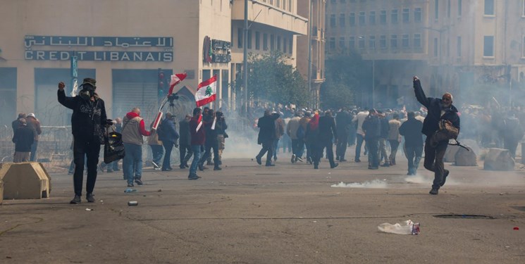 درگیری پلیس لبنان و معترضان به اوضاع بد اقتصادی