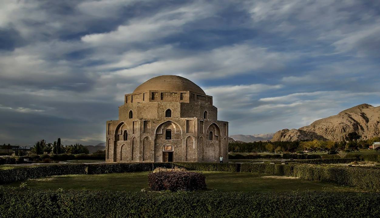 افزایش ابر و وزش باد شدید در استان کرمان