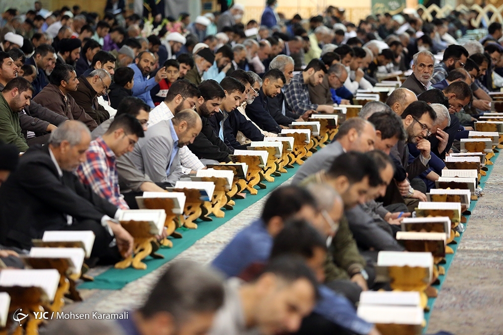 آئین ترتیل‌ خوانی قرآن کریم در حرم حضرت معصومه (س)
