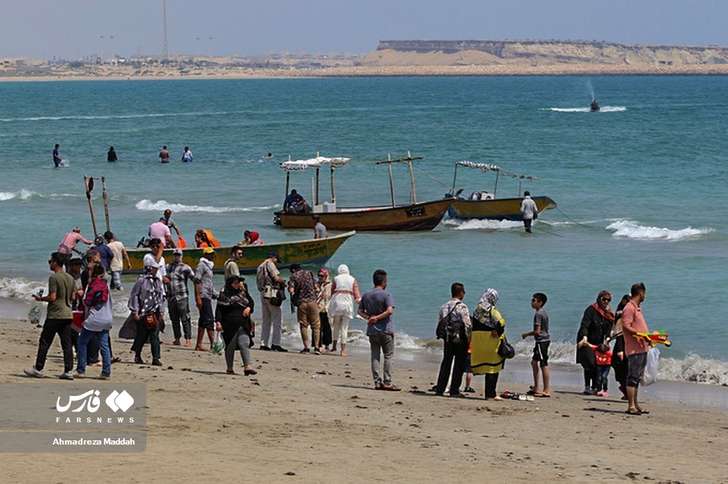 حضور «مهمانان نوروزی» در سواحل قشم