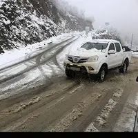 جاده‌های کوهستانی گلستان برفی و لغزنده است