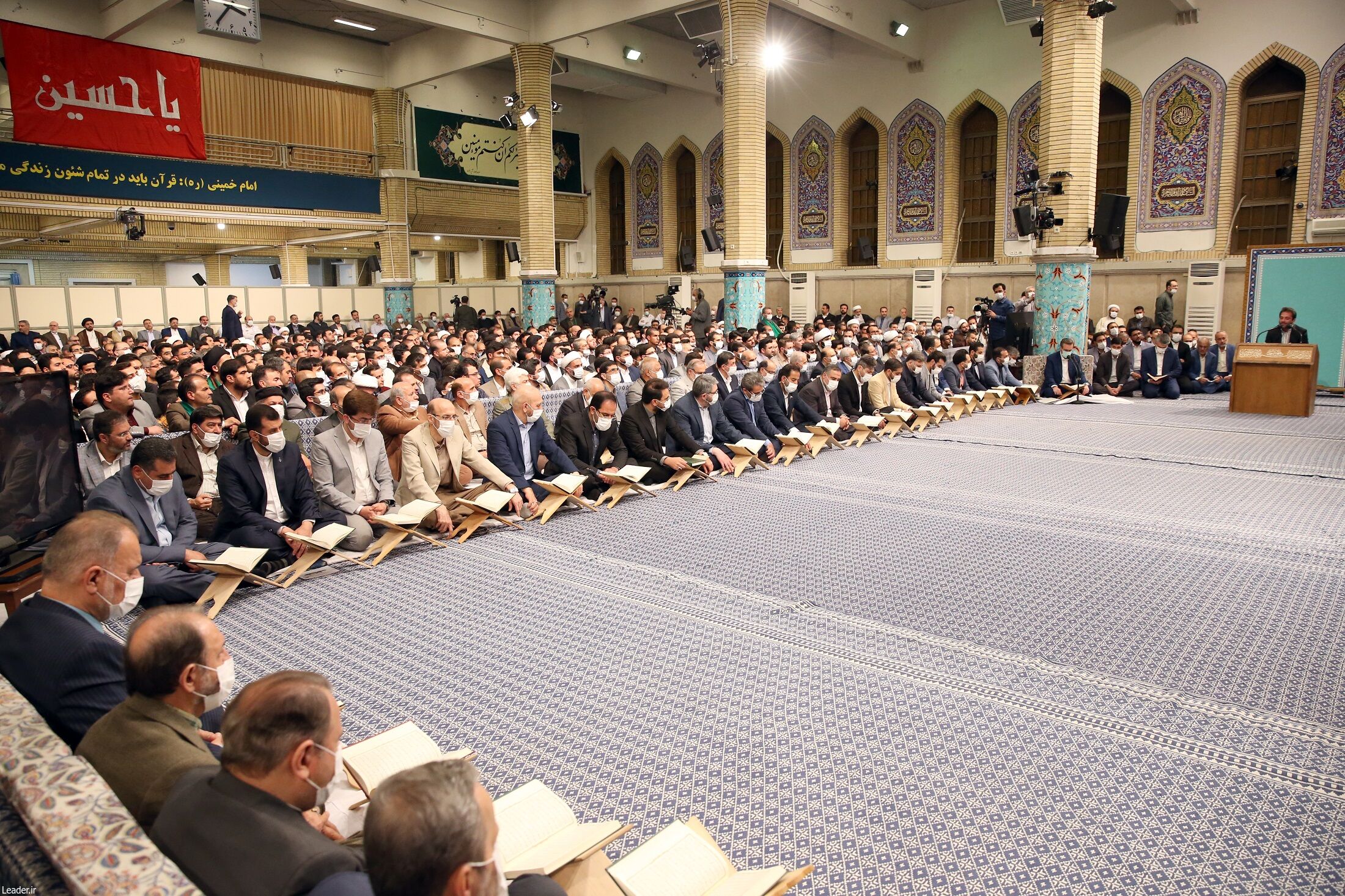 عکس/ محفل انس با قرآن کریم در حسینیه‌‌ی امام خمینی (ره) 