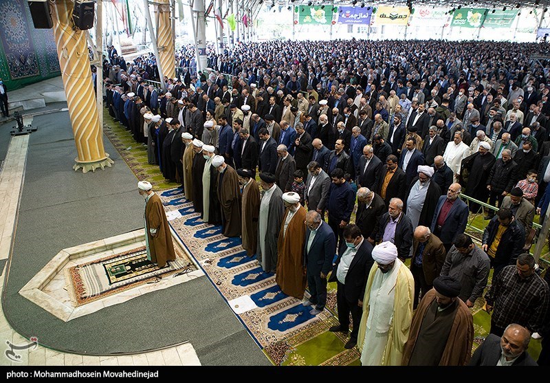 عکس/ حضور مسئولان در نخستین نماز جمعه تهران در سال ۱۴۰۲
