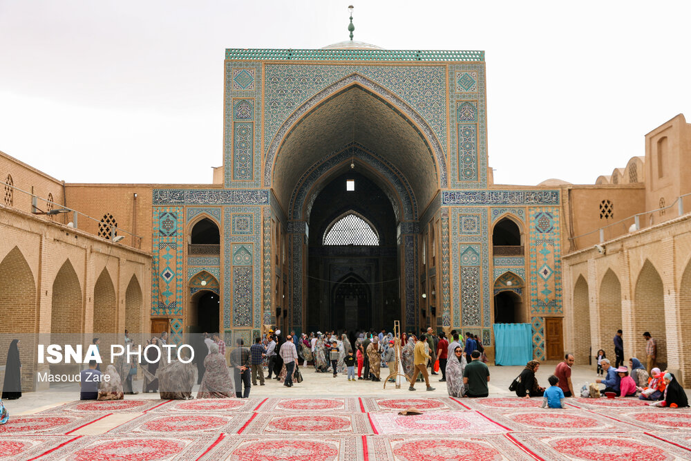 یزد زیر پای مسافران نوروزی