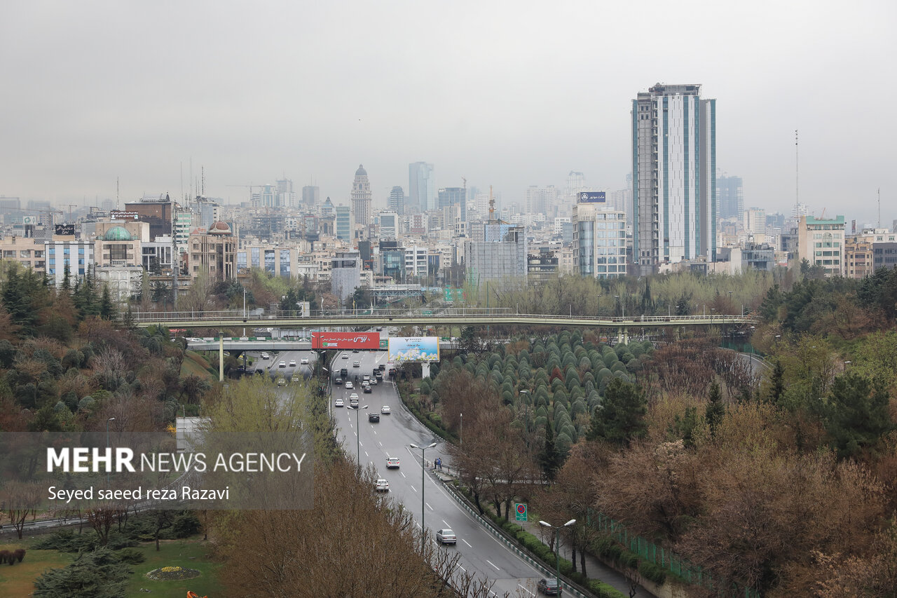 عکس/ خیابانهای خلوت تهران در نوروز ۱۴۰۲