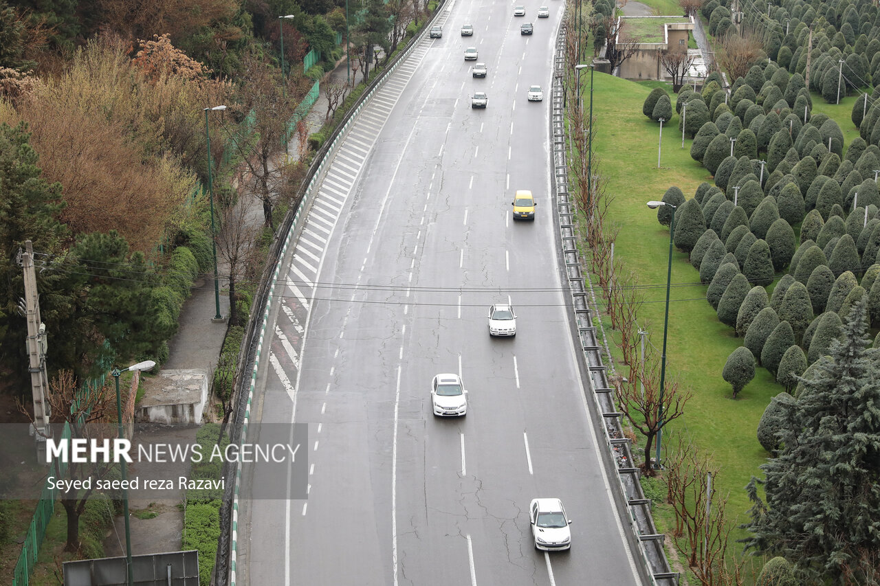 عکس/ خیابانهای خلوت تهران در نوروز ۱۴۰۲