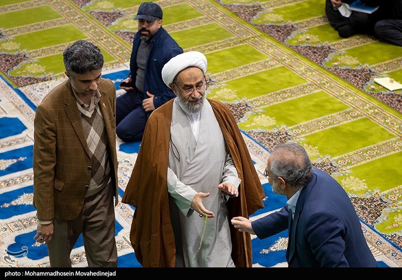 عکس/ حضور مسئولان در نخستین نماز جمعه تهران در سال ۱۴۰۲