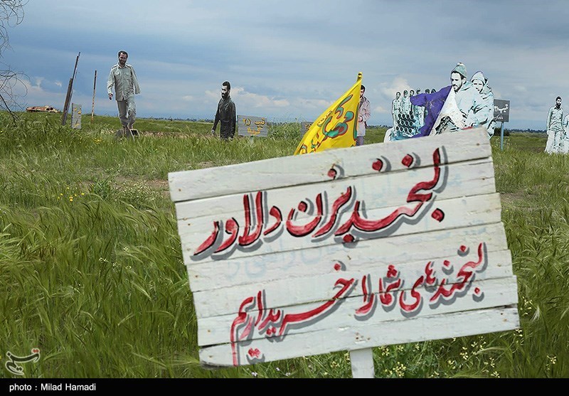 عکس/ مسافران نوروزی در یادمان عملیات فتح‌المبین
