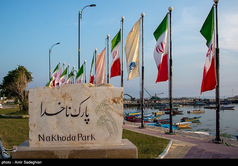 نمایی از بندرِ زیبایِ عسلویه