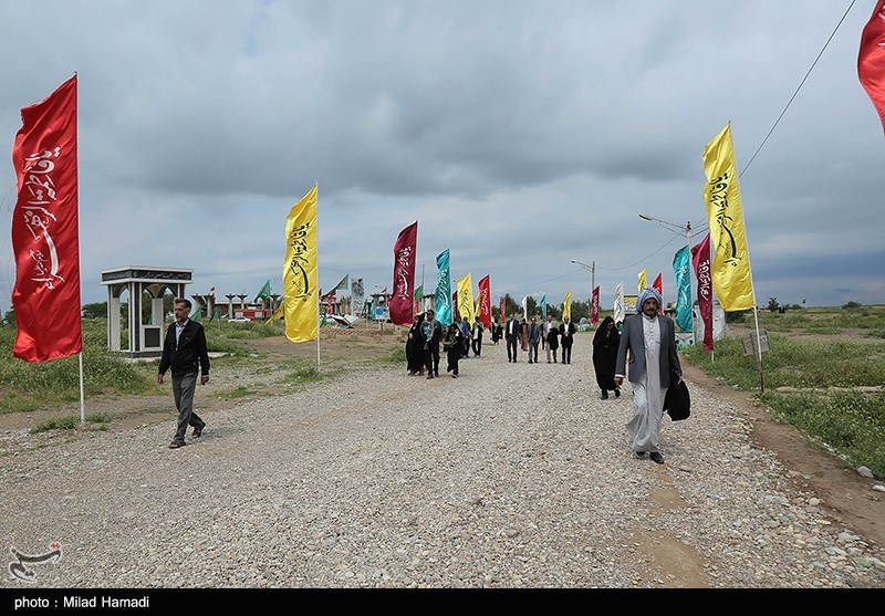 عکس/ مسافران نوروزی در یادمان عملیات فتح‌المبین