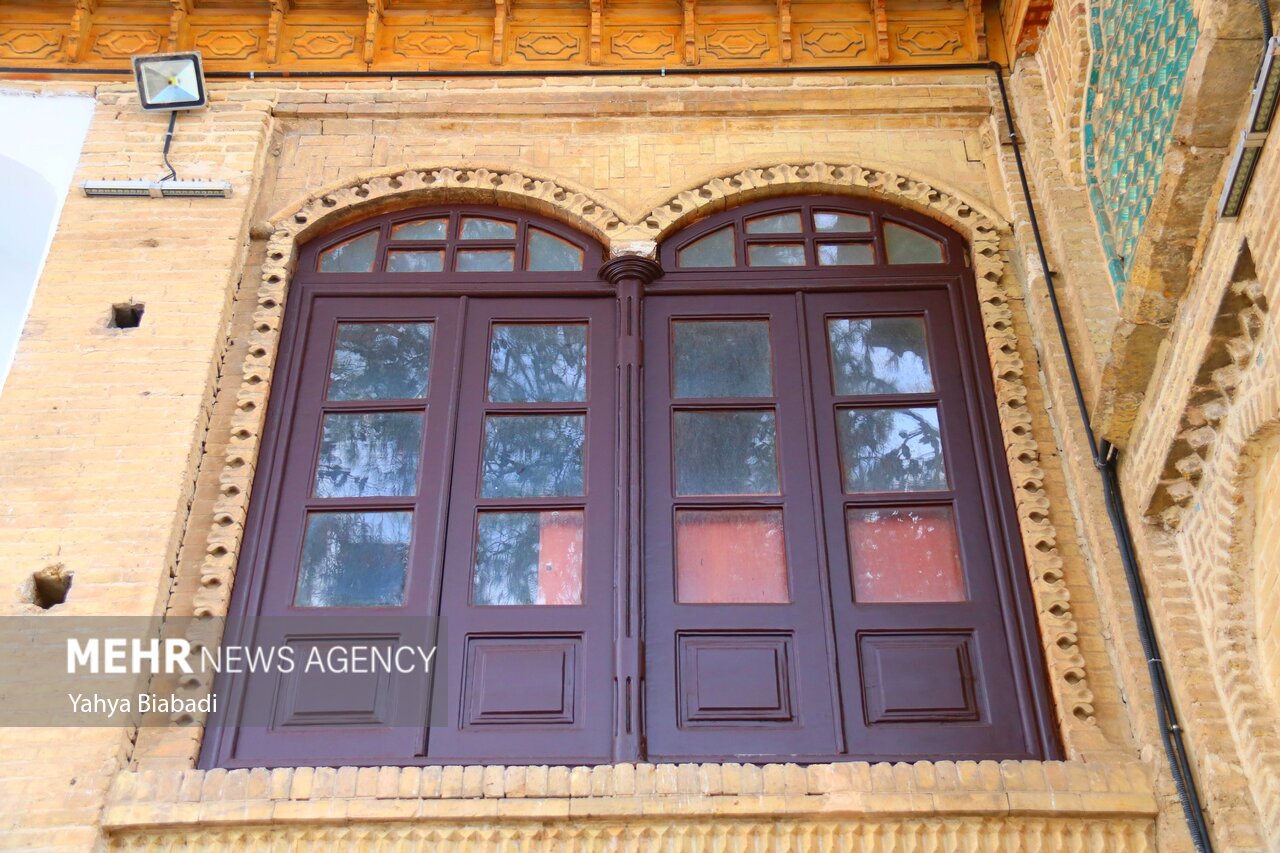 تصاویری از عمارت تکیه «بیگلربیگی» در کرمانشاه