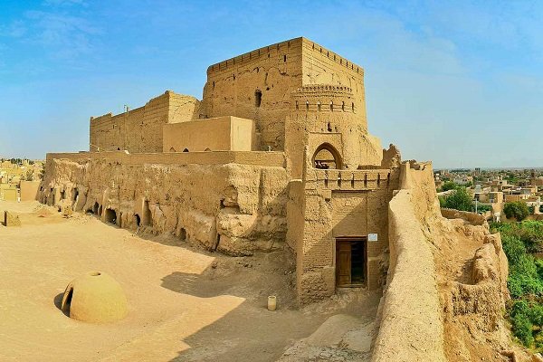 گردشگری/ گشت و گذار در دل تاریخ با سفر به شهر باستانی میبد